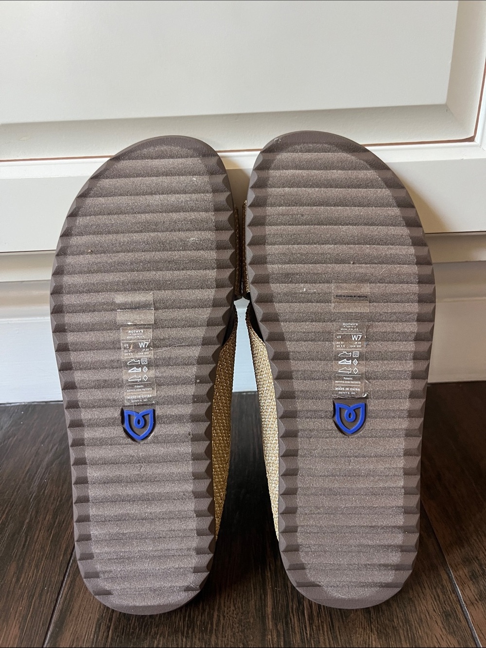 Rothy's Tan Crisscross Slide Sandals NWT - Picture 6 of 6
